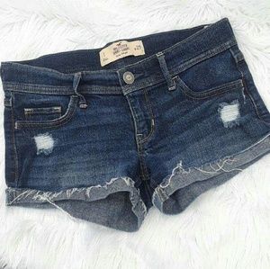 Hollister low-rise denim shorts size 1